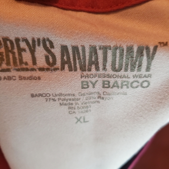 Greys Anatomy scrub shirt XL - Picture 3 of 5